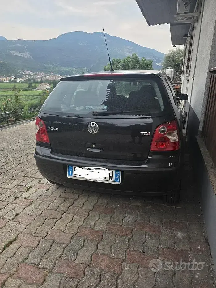 Usata VW Polo 75 CV (55 kW) 2003 Nero Berlina