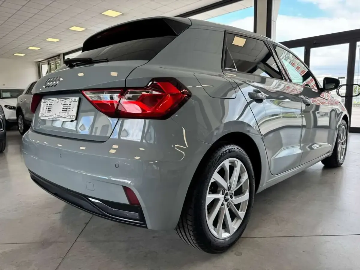 Usata Audi A1 Advanced Plus 116 CV (85 kW) 2025 Grigio freccia metallizzato SUV