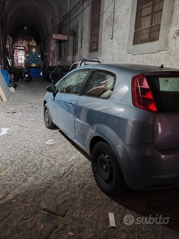 Usata Fiat Grande Punto 75 CV (55 kW) 2009 Utilitaria