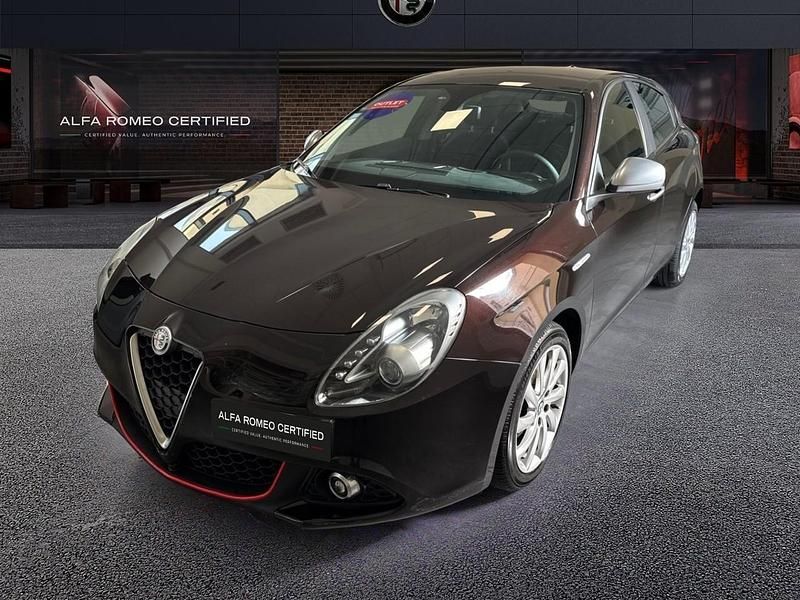 Nero Usata 2018 Alfa Romeo Giulietta Tre volumi | 13.500 € (Buon prezzo) - Immagine 1/4