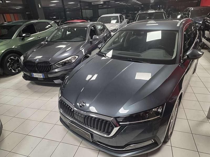 Usata Skoda Octavia G-TEC Executive 131 CV (96 kW) 2021 Grigio Station wagon
