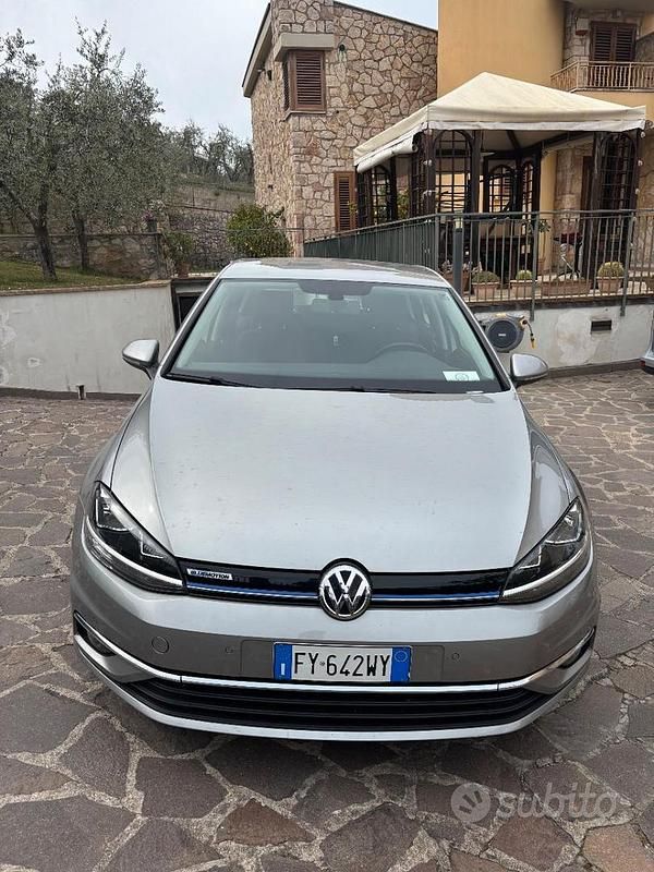 Occasion VW Golf VII Business 131 ch (96 kW) 2019 Gris Berline