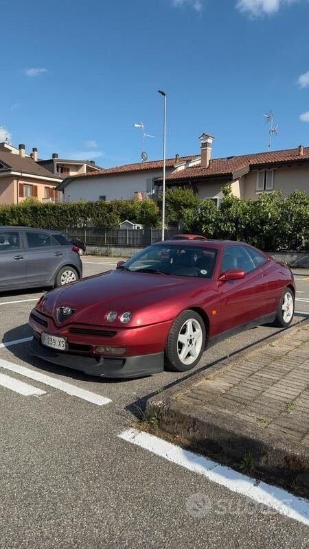 Second-hand Alfa Romeo GTV 150 CP (110 kW) 1997 Roșu Coupe