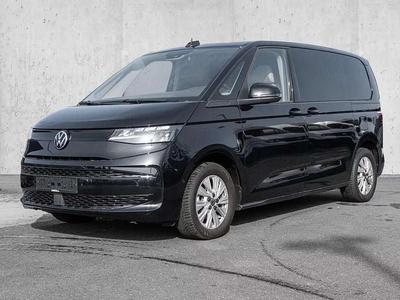 Usata VW Multivan Life 150 CV (110 kW) 2025 Nero profondo perla met. Furgone