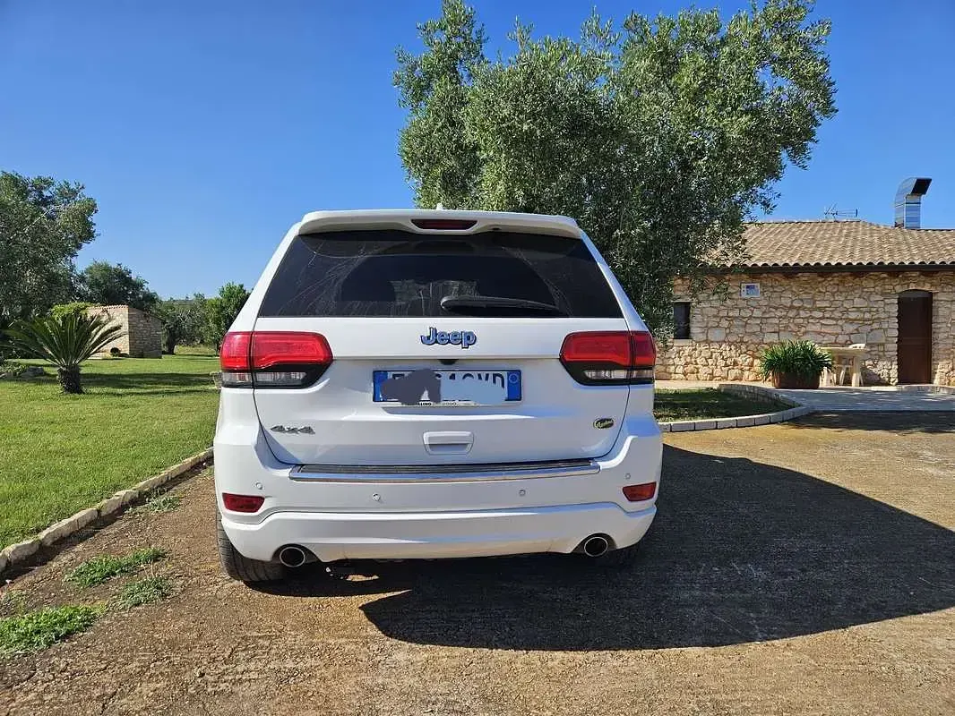 Usata Jeep Grand Cherokee Overland 250 CV (183 kW) 2017 Bianco SUV
