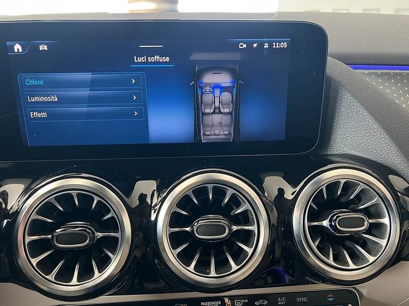 Usata Mercedes GLA180 Advanced Plus 116 CV (85 kW) 2023 Bianco polare SUV