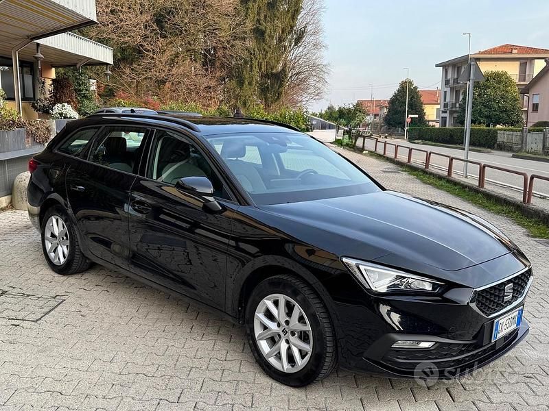 Usata Seat Leon FR 150 CV (110 kW) 2022 Nero Station wagon