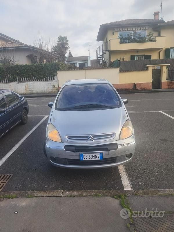 Usata Citroën Xsara Picasso 2004 Grigio Monovolume