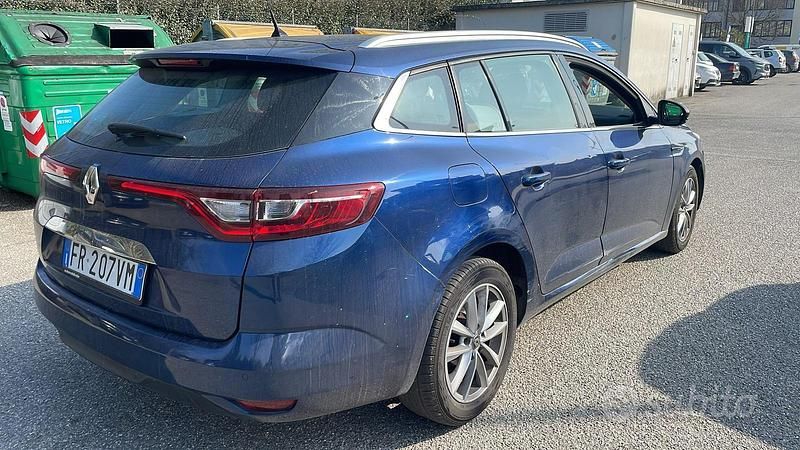 Usata Renault Mégane GrandTour 110 CV (80 kW) 2017 Blu Station wagon