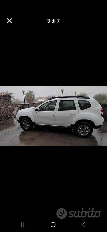 Bianco Usata 2017 Dacia Duster SUV | 6500 € (Super prezzo) - Immagine 1/4