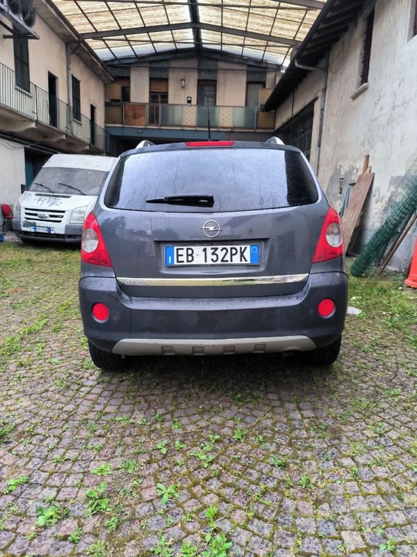 Usata Opel Antara 167 CV (122 kW) 2010 Grigio SUV