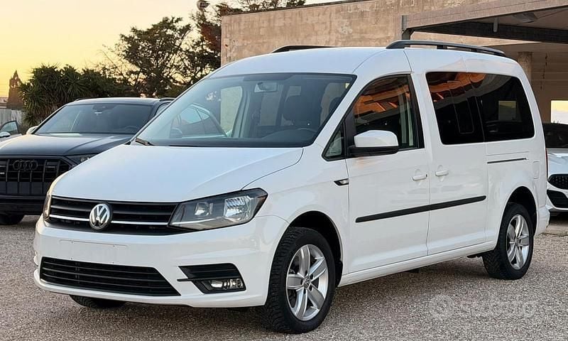 Usata VW Caddy Maxi 102 CV (75 kW) 2020 Bianco Monovolume