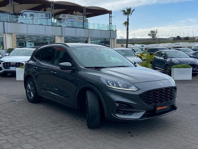Usata Ford Kuga ST-Line 152 CV (111 kW) 2024 Grigio SUV