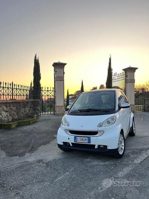 Bianco Usata 2007 Smart ForTwo Coupé Passion Coupé | 4500 € - Immagine 1/4