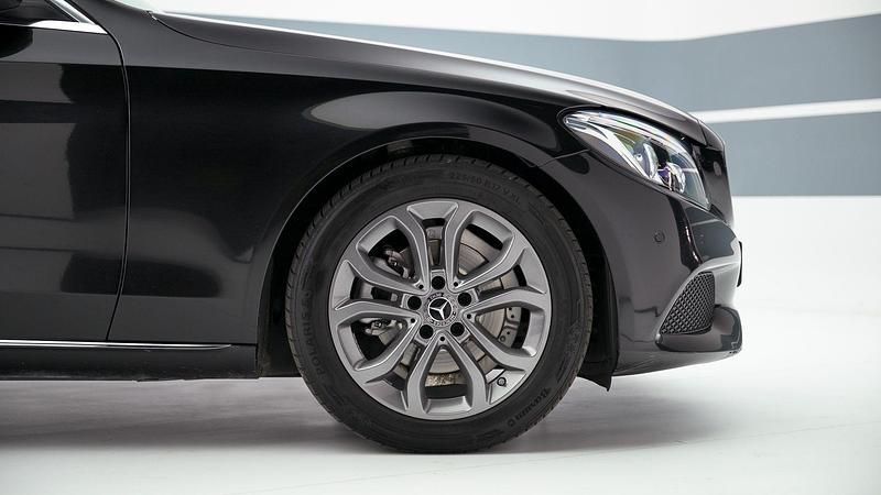 Usata Mercedes C200 AMG 136 CV (100 kW) 2017 Nero metallizzato Station wagon