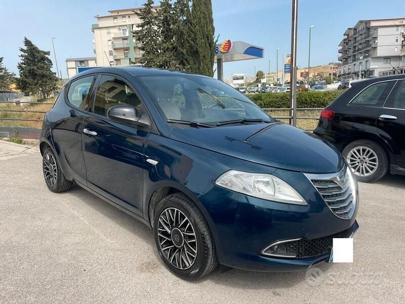 Usata Lancia Ypsilon S 95 CV (69 kW) 2016 Blu Utilitaria