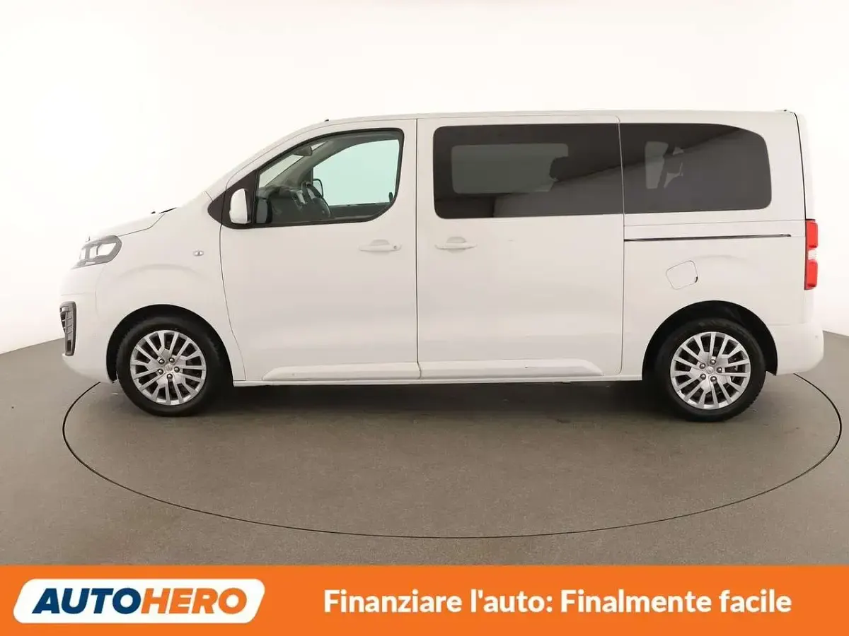 Usata Opel Zafira Life Business Edition 145 CV (106 kW) 2021 Bianco Monovolume