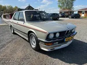 Usata BMW 524 116 CV (85 kW) 1985 Marrone Berlina
