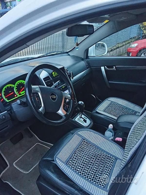 Usata Chevrolet Captiva 190 CV (139 kW) 2009 Bianco SUV