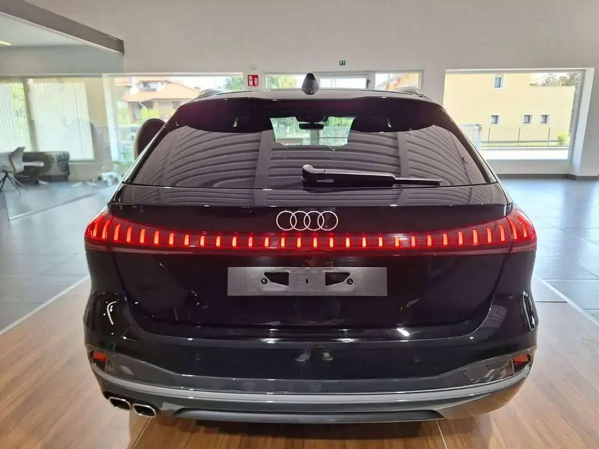 Usata Audi A5 Advanced Plus 204 CV (150 kW) 2025 Nero Station wagon