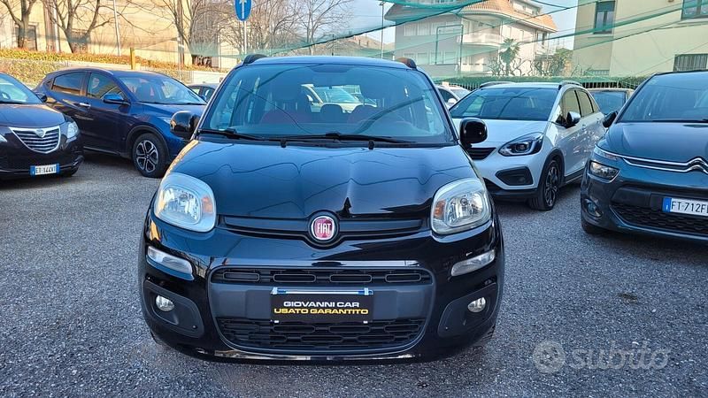 Usata Fiat Panda Lounge 69 CV (50 kW) 2015 Nero Berlina