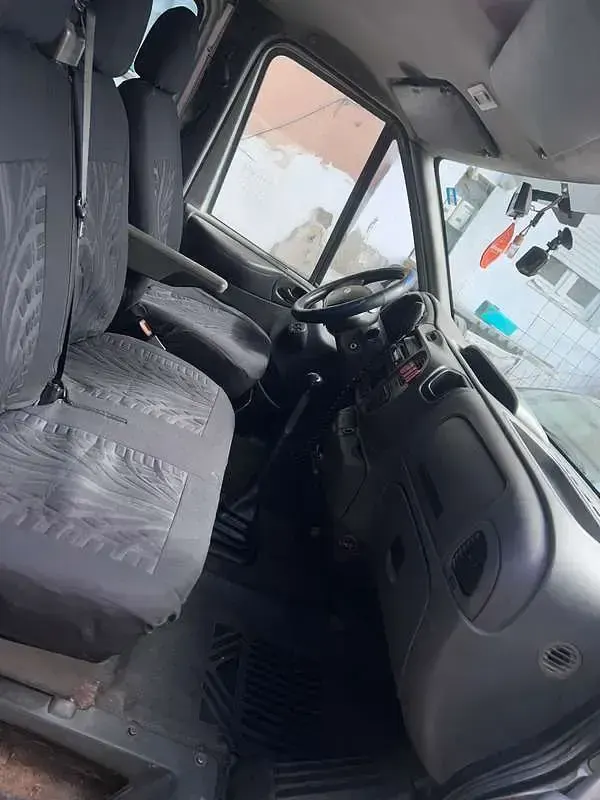 Begagnad Ford Transit 120 HK (88 kW) 2003 Grå Kombi