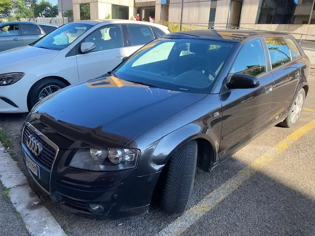 Usata Audi A3 Attraction 105 CV (77 kW) 2008 Nero Utilitaria