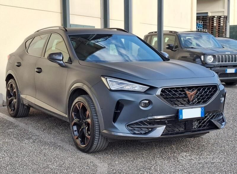 Grigio Usata 2024 Cupra Formentor SUV | 27.990 € (Ottimo prezzo) - Immagine 1/4