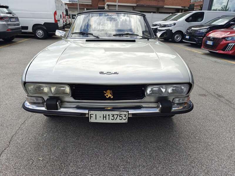 Usata Peugeot 504 105 CV (77 kW) 1981 Argento Cabrio