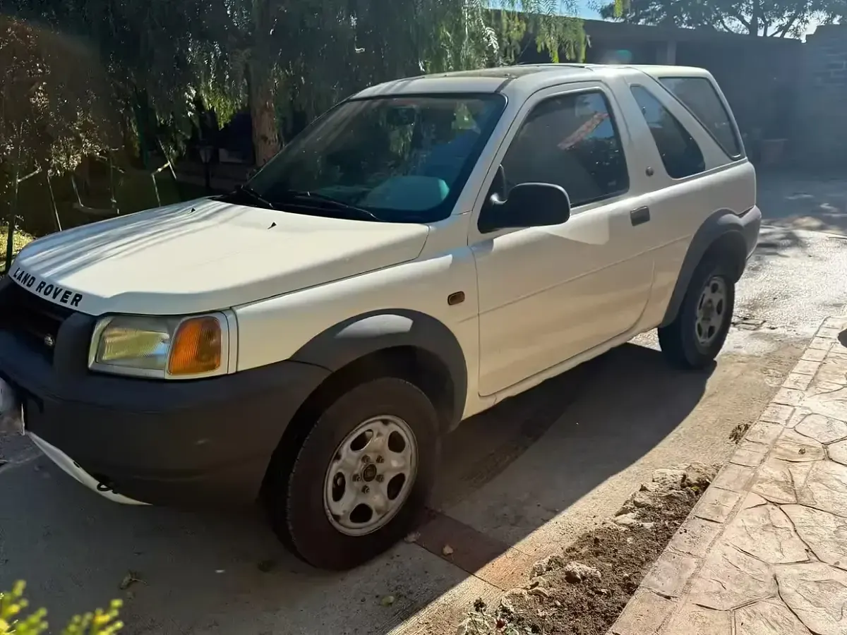 Usata Land Rover Freelander 103 CV (75 kW) 1999 Bianco SUV