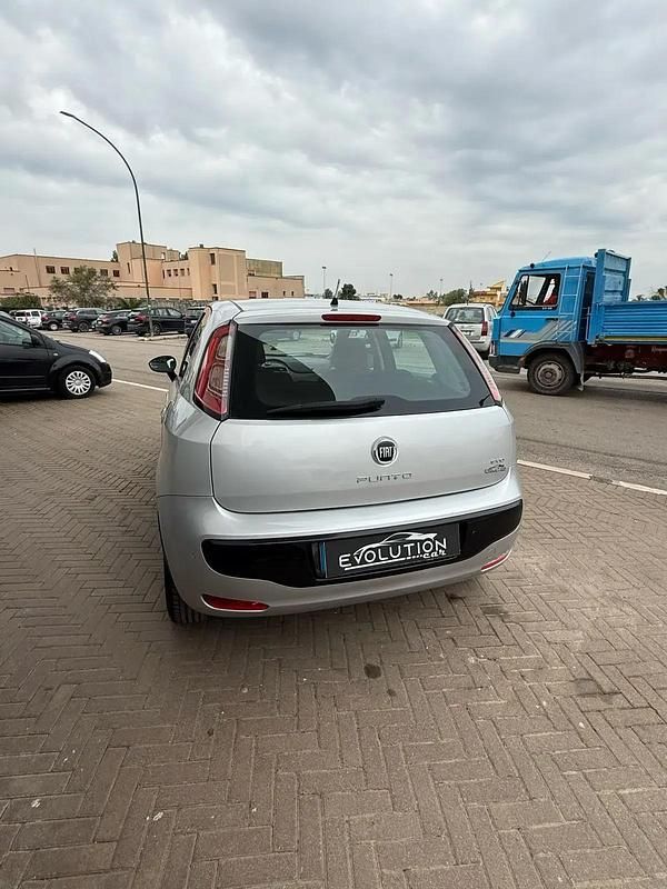 Usata Fiat Punto Evo Emotion 95 CV (69 kW) 2011 Grigio Utilitaria