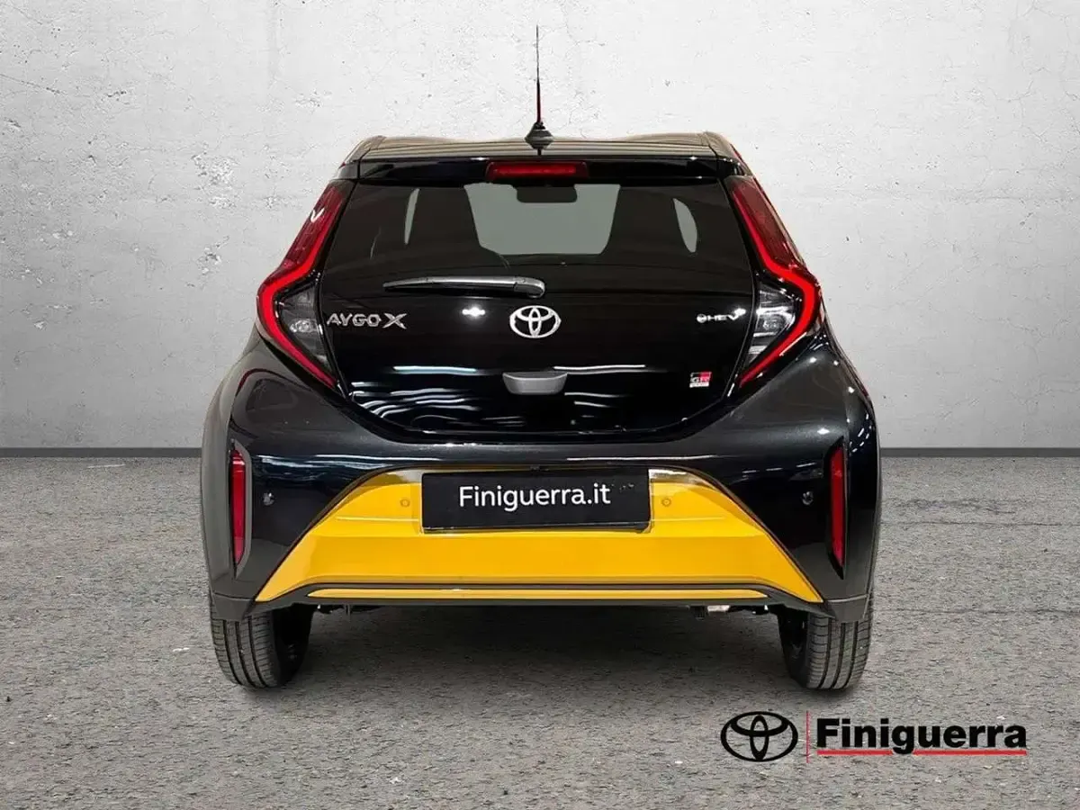 Nuova Toyota Aygo X Sport 116 CV (85 kW) 2026 Giallo SUV
