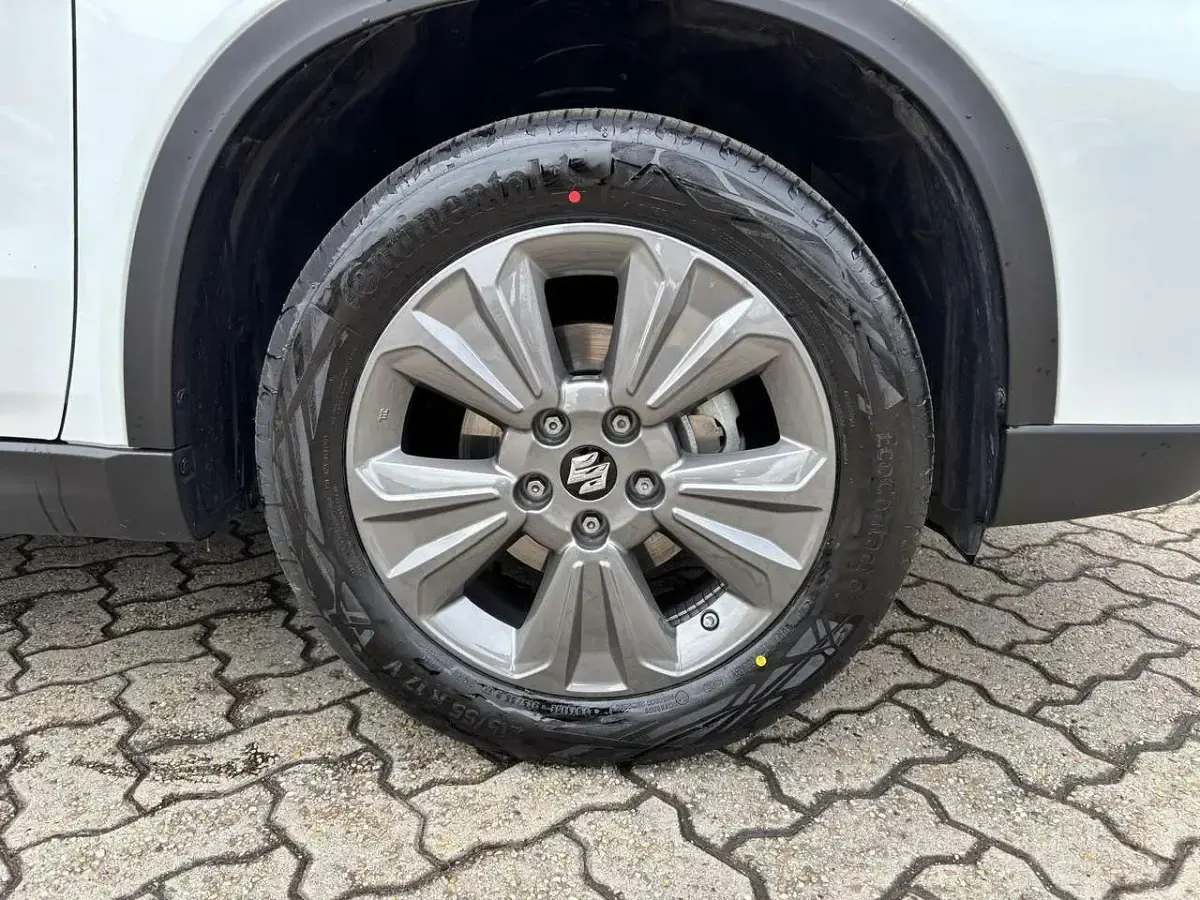 Usata Suzuki Vitara Cool 129 CV (94 kW) 2025 Bianco SUV