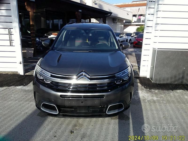 Käytetty Citroën C5 Aircross Business Class 131 HP (96 kW) 2022 Harmaa Katumaasturi