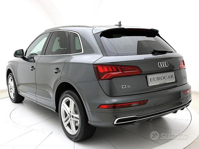 Usata Audi Q5 S-line plus 190 CV (139 kW) 2019 Grigio SUV