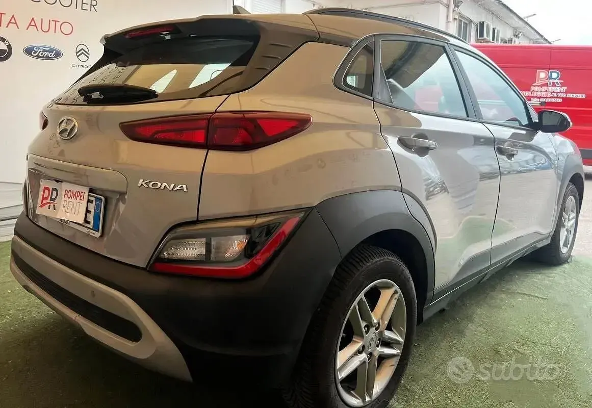 Usata Hyundai Kona 136 CV (100 kW) 2022 Grigio SUV