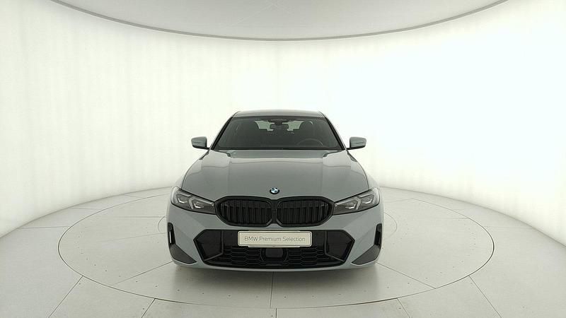Usata BMW 320e M Sport 190 CV (139 kW) 2025 Grigio Berlina