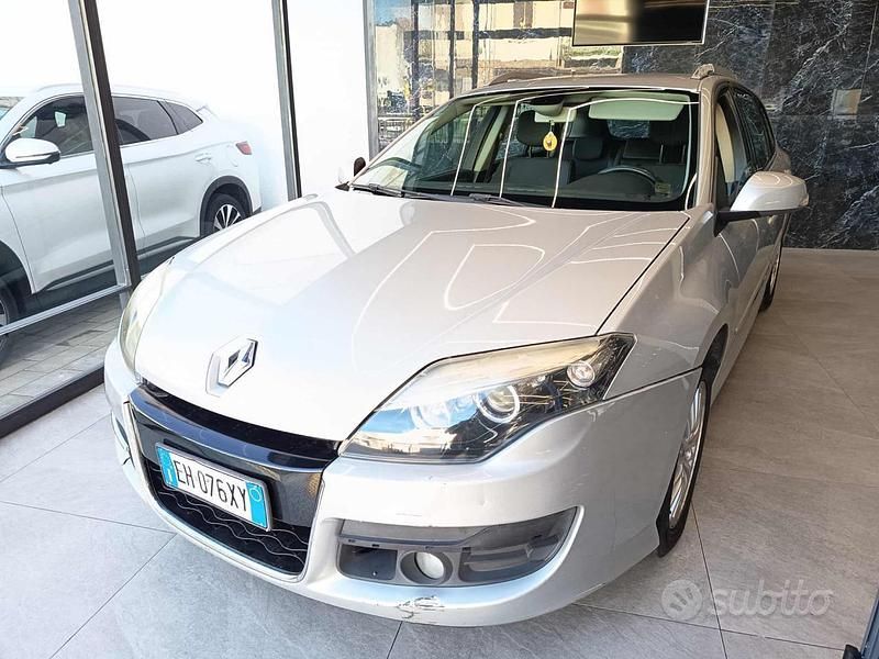 Usata Renault Laguna III 150 CV (110 kW) 2011 Grigio Berlina