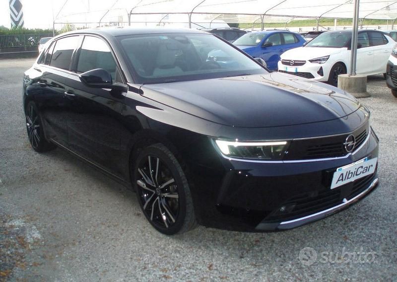 Usata Opel Astra Business Elegance 131 CV (96 kW) 2023 Nero Berlina