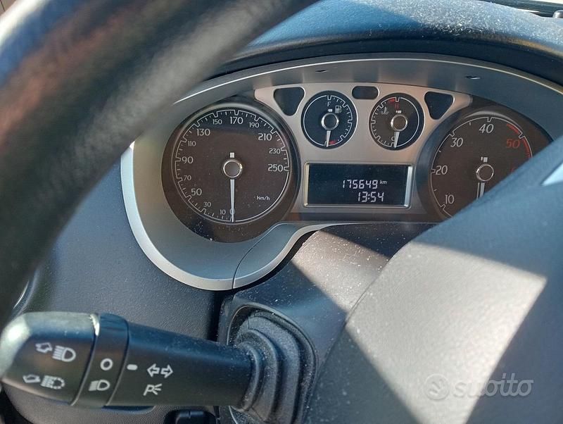 Usata Lancia Delta 120 CV (88 kW) 2008 Nero Utilitaria