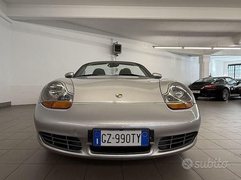 Usata Porsche Boxster 252 CV (185 kW) 2002 Grigio Cabrio