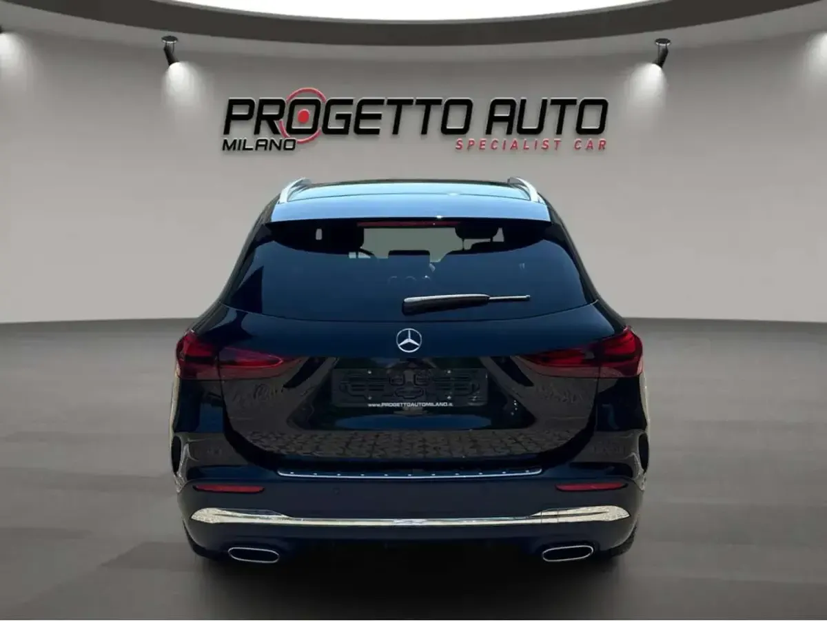 Usata Mercedes GLA200 AMG Line Premium 163 CV (119 kW) 2024 Nero SUV