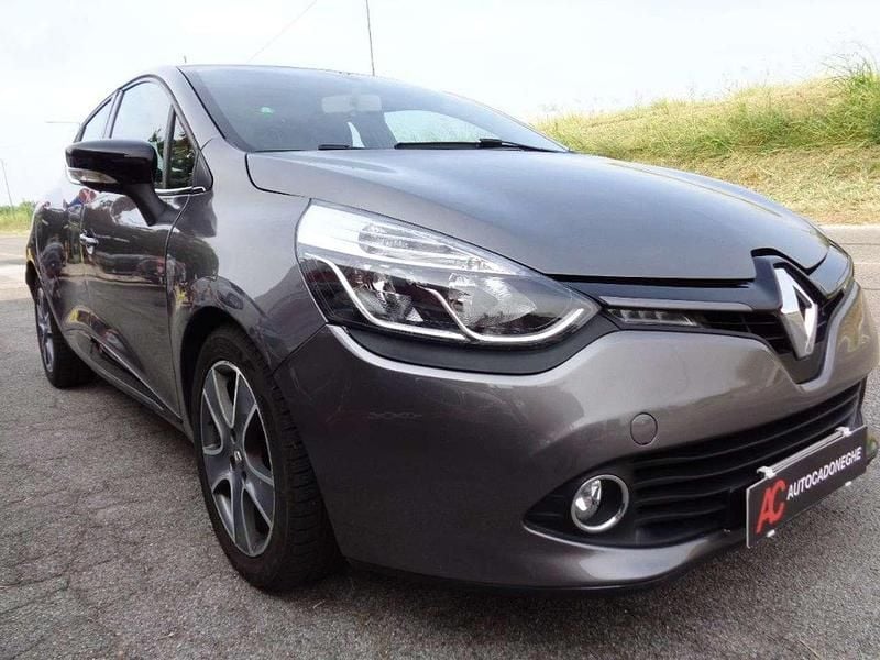 Usata Renault Clio IV 73 CV (53 kW) 2015 Antracite Berlina