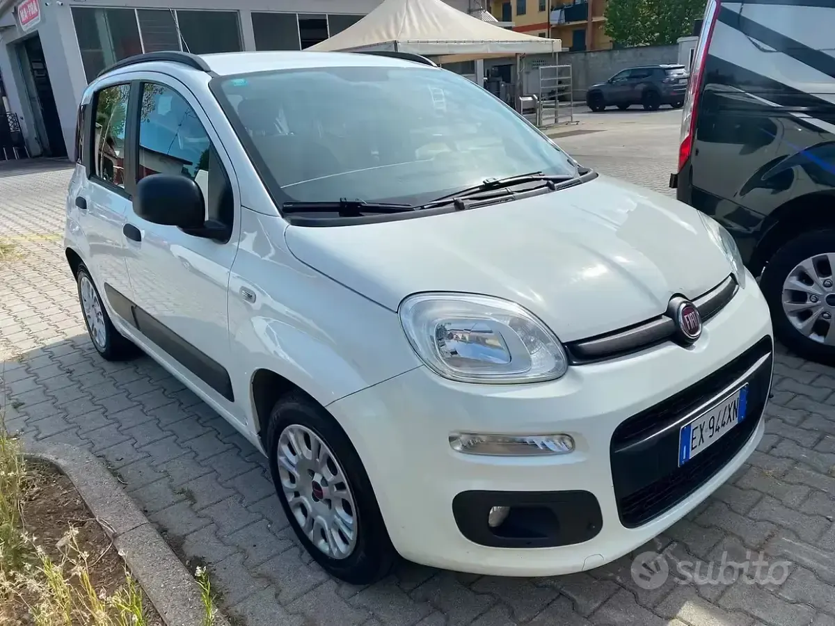 Usata Fiat Panda Lounge 69 CV (50 kW) 2015 Utilitaria