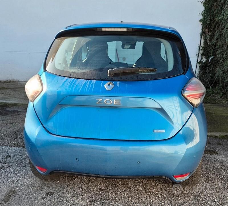 Usata Renault Zoe Intens 100 kW (136 CV) 2020 Blu Utilitaria