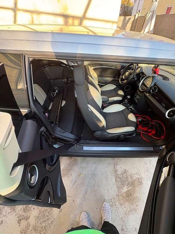 Usata Mini Cooper D 111 CV (81 kW) 2011 Utilitaria