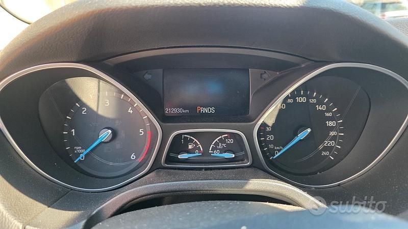 Usata Ford Focus Titanium 120 CV (88 kW) 2017 Grigio Berlina