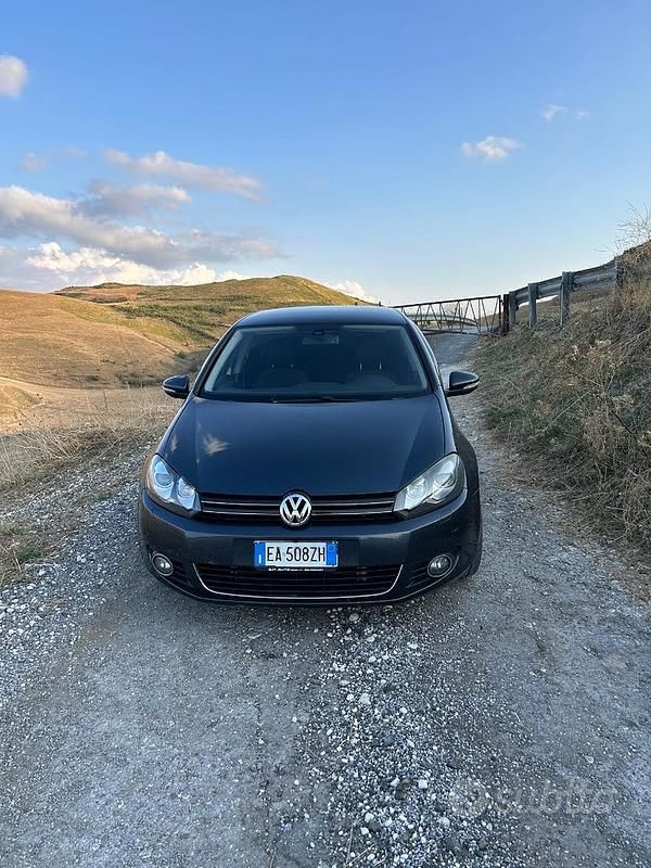 Blu Usata 2010 VW Golf VI Tre volumi | 5000 € (Molto cara) - Immagine 1/4