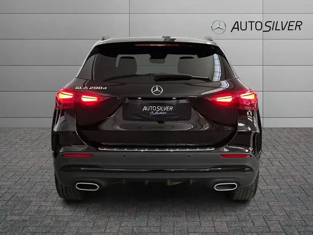 Nuova Mercedes GLA200 Advanced Plus 150 CV (110 kW) 2026 Nero / metallizzato SUV