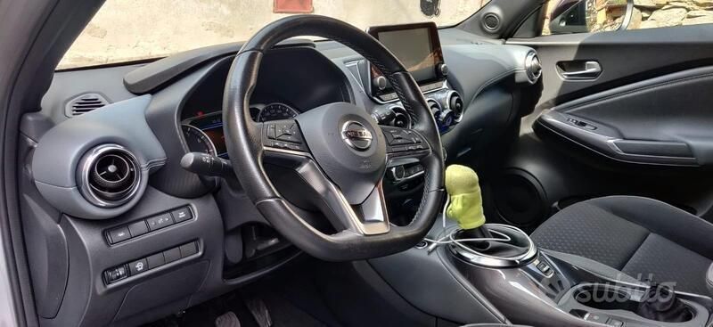 Usata Nissan Juke N-Connecta 114 CV (83 kW) 2022 Grigio SUV